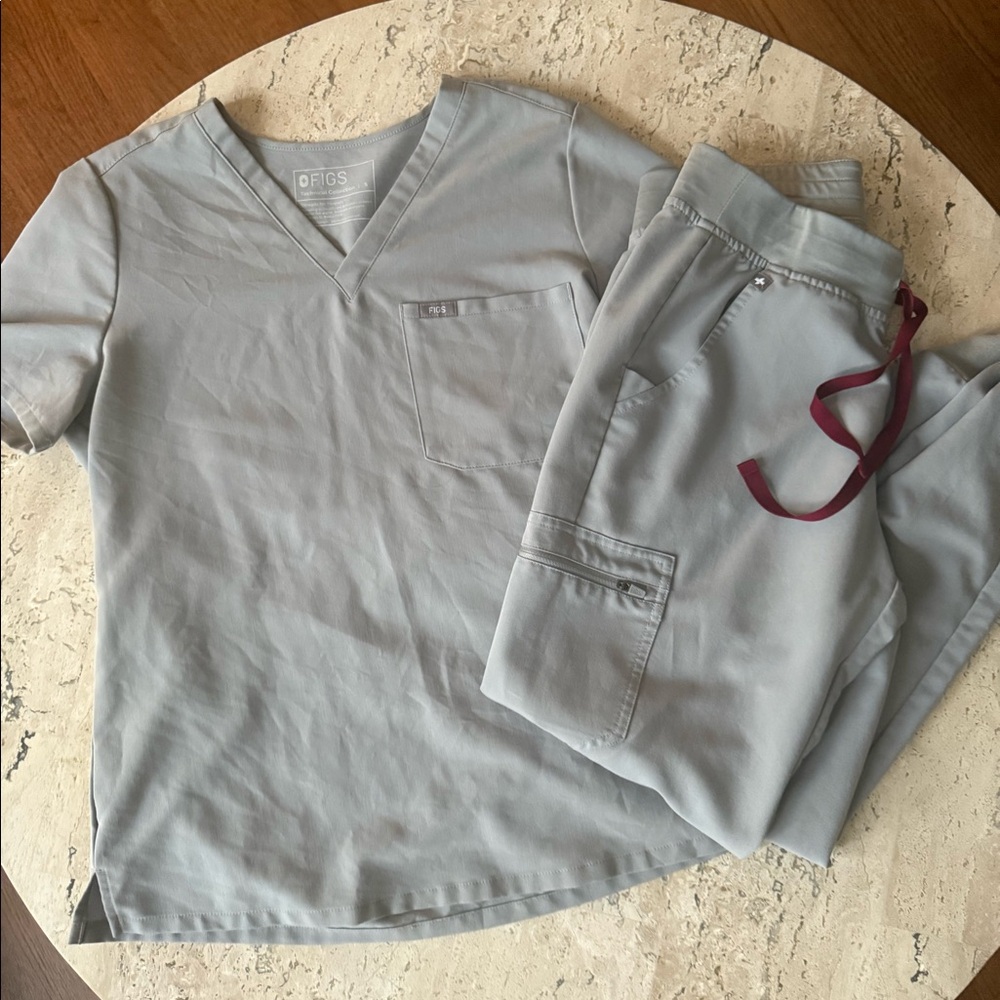 FIGS GRAY SCRUB SET SMALL